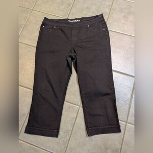 Santana Black Cropped Jeans Size 16